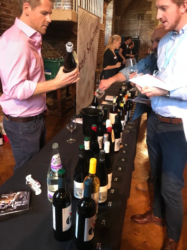 106EFED8-0E35-4F00-B02E-AA6E5C5256FD