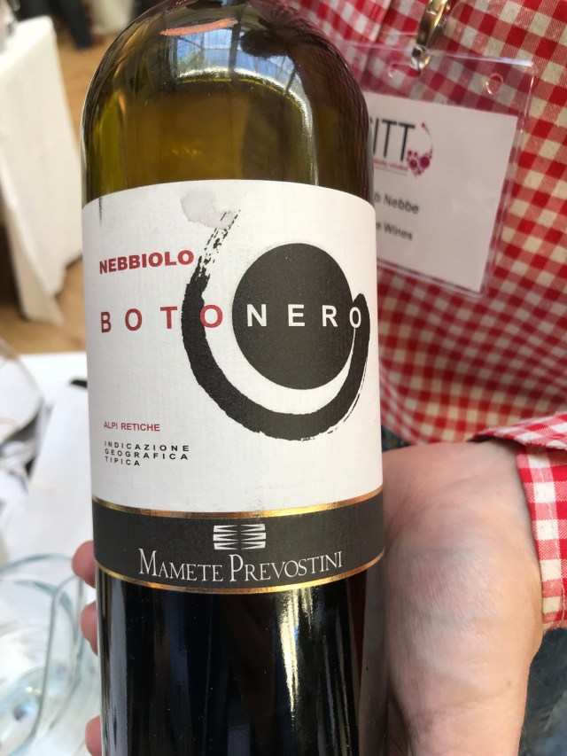 0EF87D8E-96DF-4839-9BB7-68B4226C4EE5