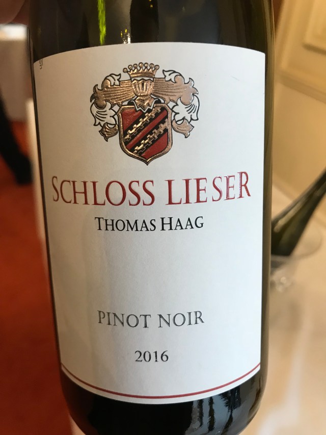 3F8076A4-14A1-4E01-A324-591703285C31