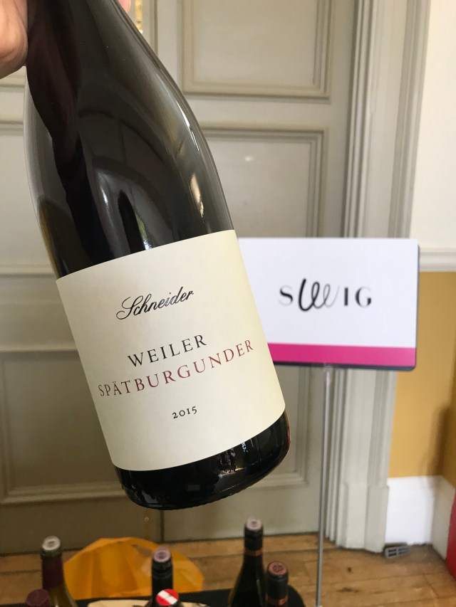 EB4E1472-504D-4661-B519-97EDC6FBFEA1